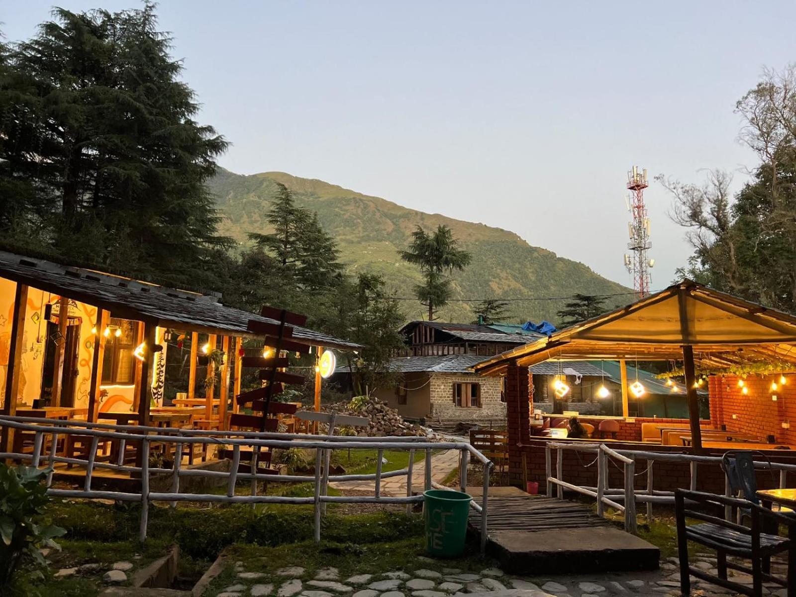 Himtrek Stays,Mcleodganj МакЛеод Ганж Екстериор снимка